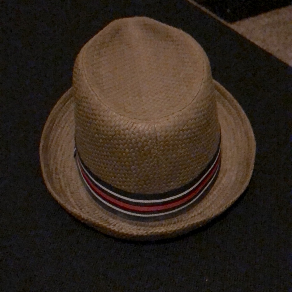 Beautiful Fedora - Picture 3 of 3
